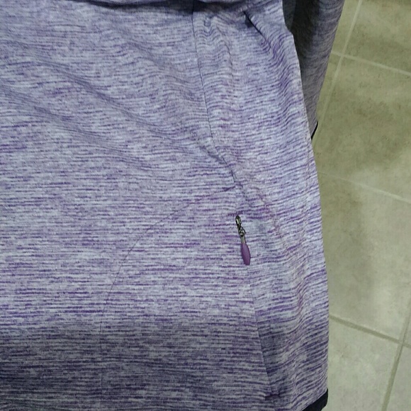 Under armour shirt - Picture 4 of 4